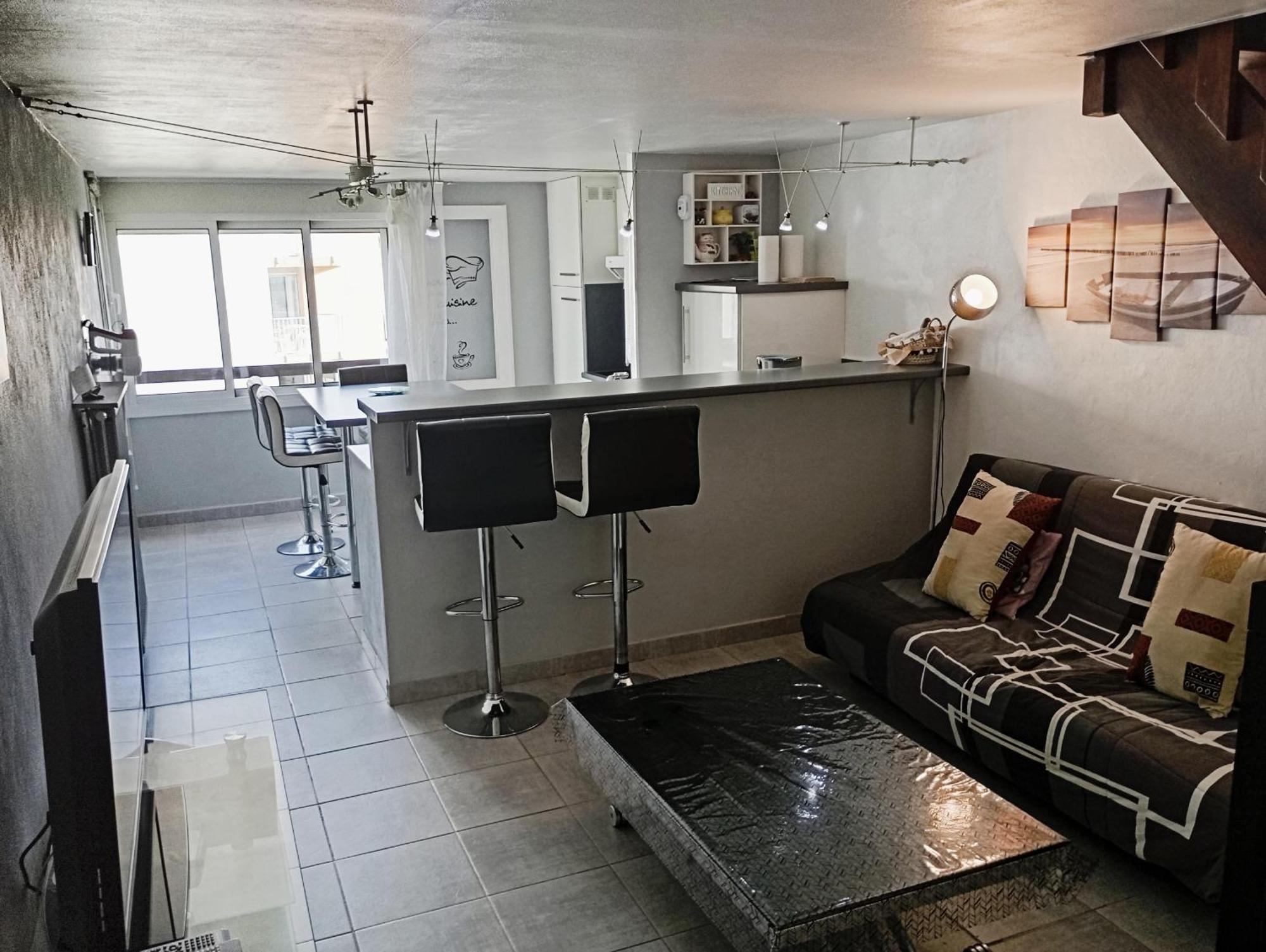 Grand Appartement Proche Port Et Plages, 6 A 8 Pers, 3 Chambres, Climatise Agde Esterno foto